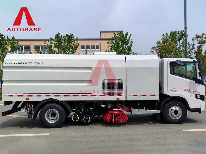 10.5 ton yıkama ve süpürme aracı